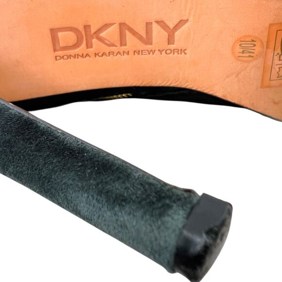 DKNY Teryn Black Suede Mid-Calf Stiletto Platform Boots Gold Zip Women's Size 10 - Picture 11 of 12